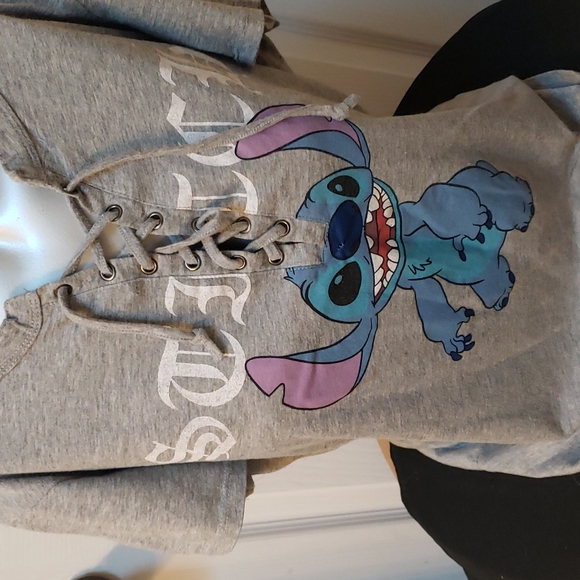 Short sleeve tie front stitch tee - Picture 2 of 4